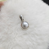 PEARL PENDANTS