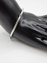 SILVER STATEMENT BRACELET