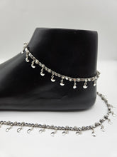 STATEMENT ANKLETS