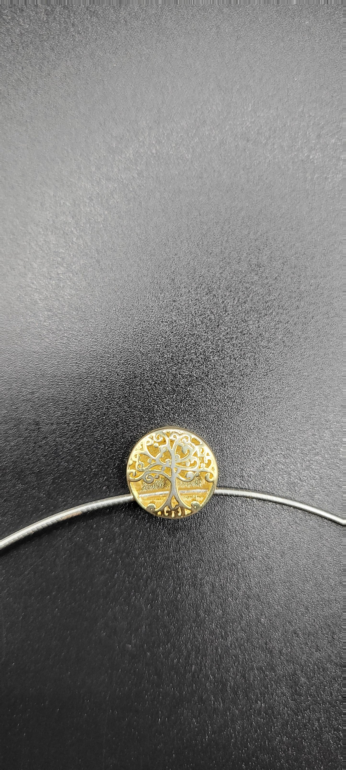 SILVER PENDANT & HASLI STRING