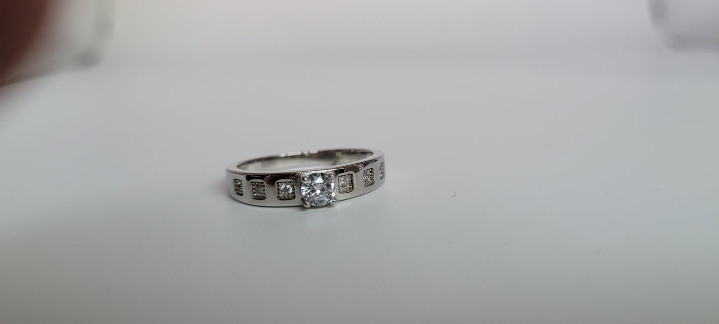 SILVER RING