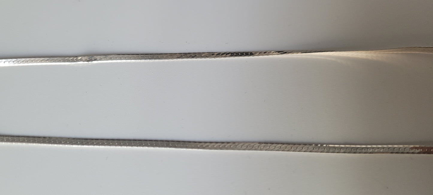 HERRINGBONE SILVER CHAIN