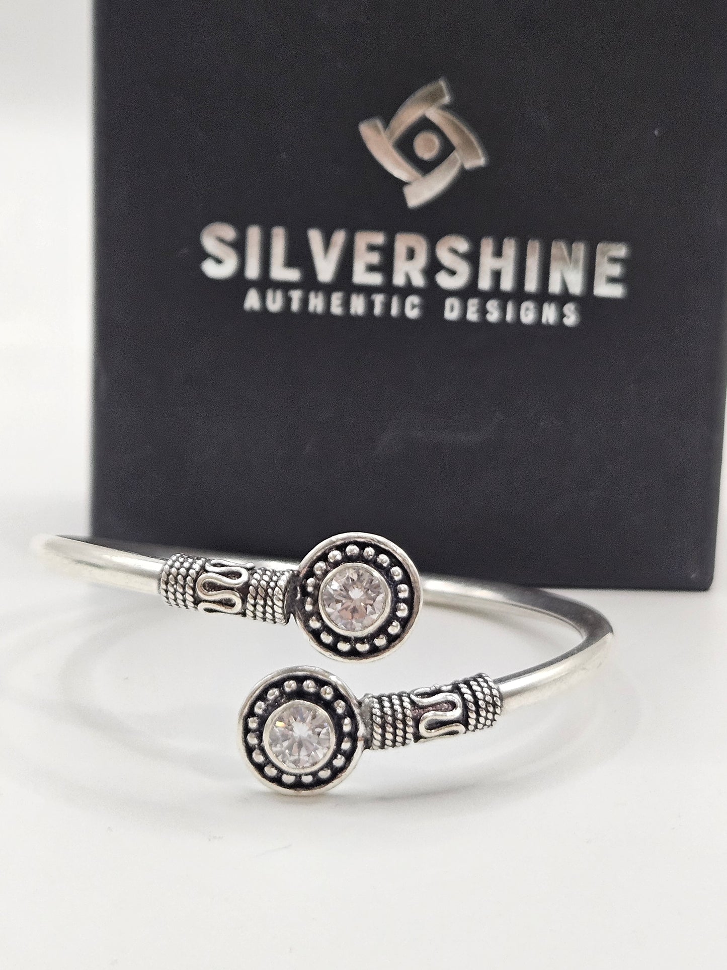 SILVER OXYDIZED BANGLE BRACELET