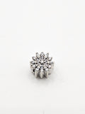 SPARKLE WHITE FLOWER CHARM