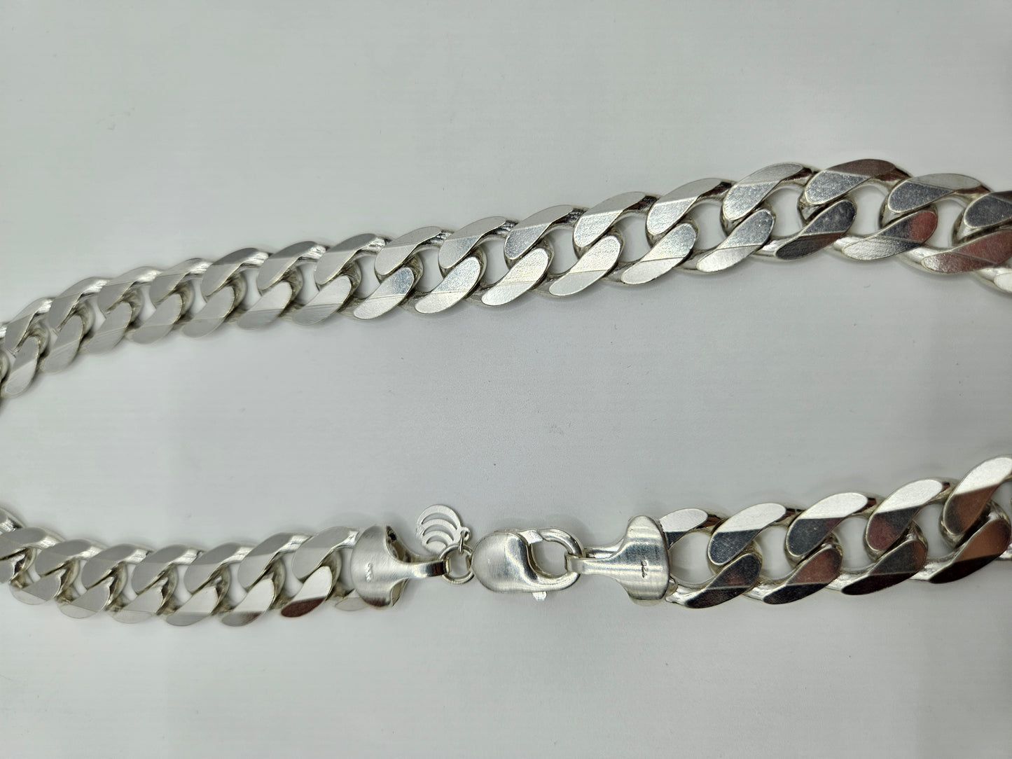 SILVER CUBAN CHAIN