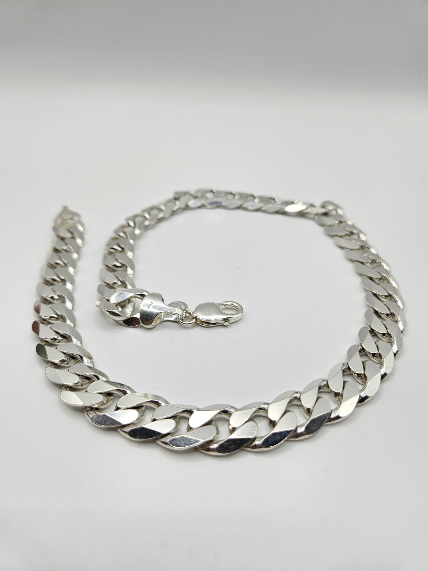 SILVER CUBAN CHAIN