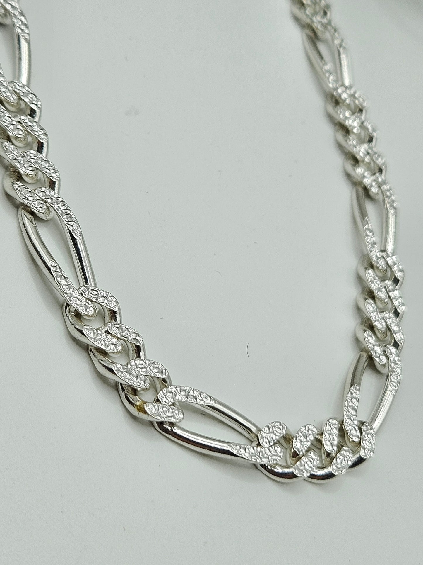 SILVER CUBAN CHAIN