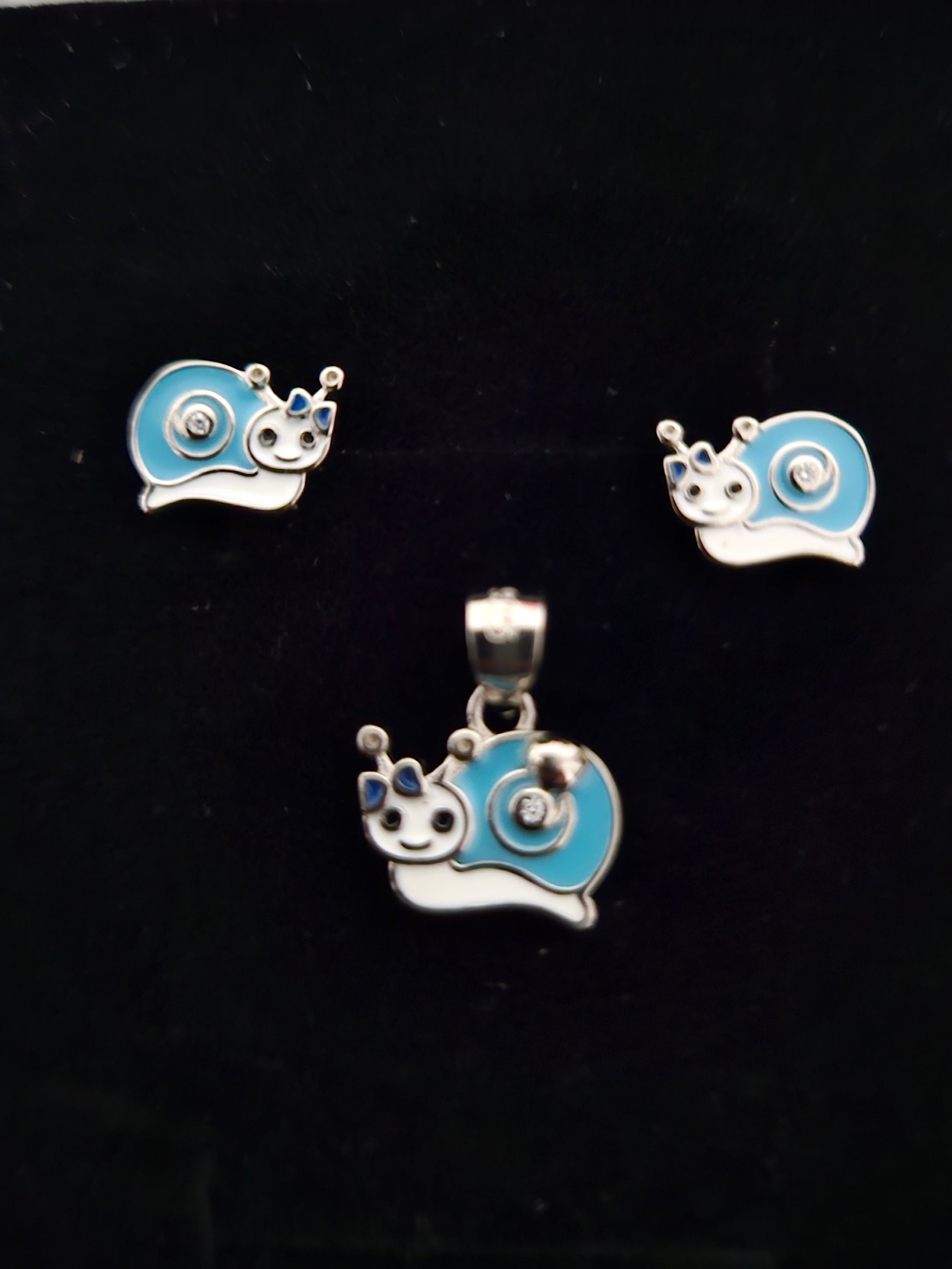 SILVER PENDANTS SET