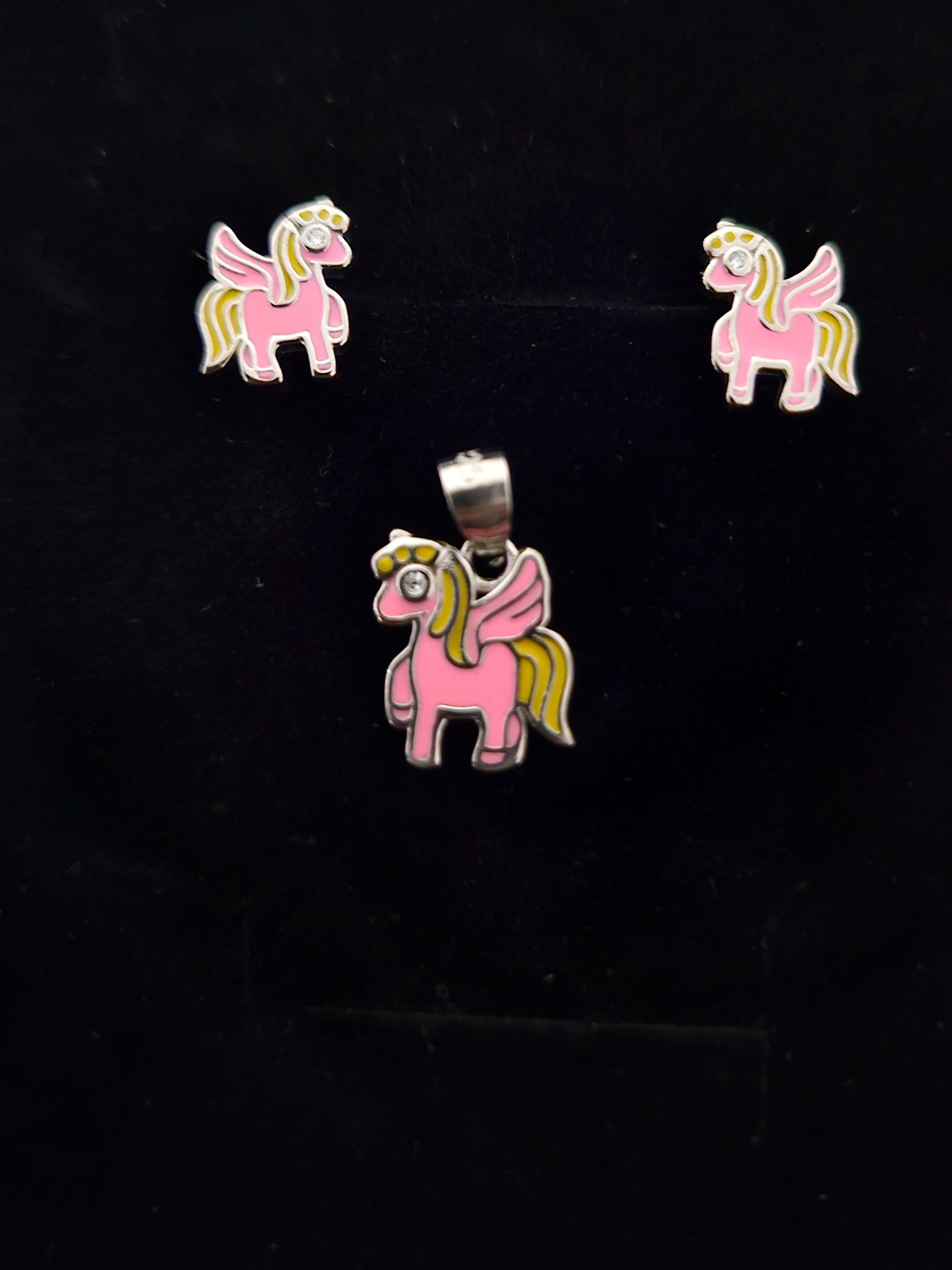 SILVER PENDANTS SET