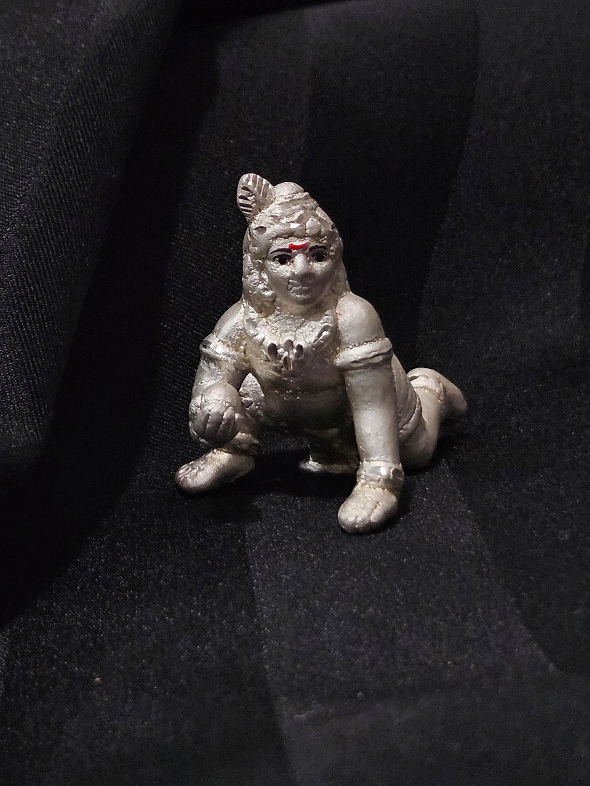 SILVER IDOL- KRISHNA GOPAL