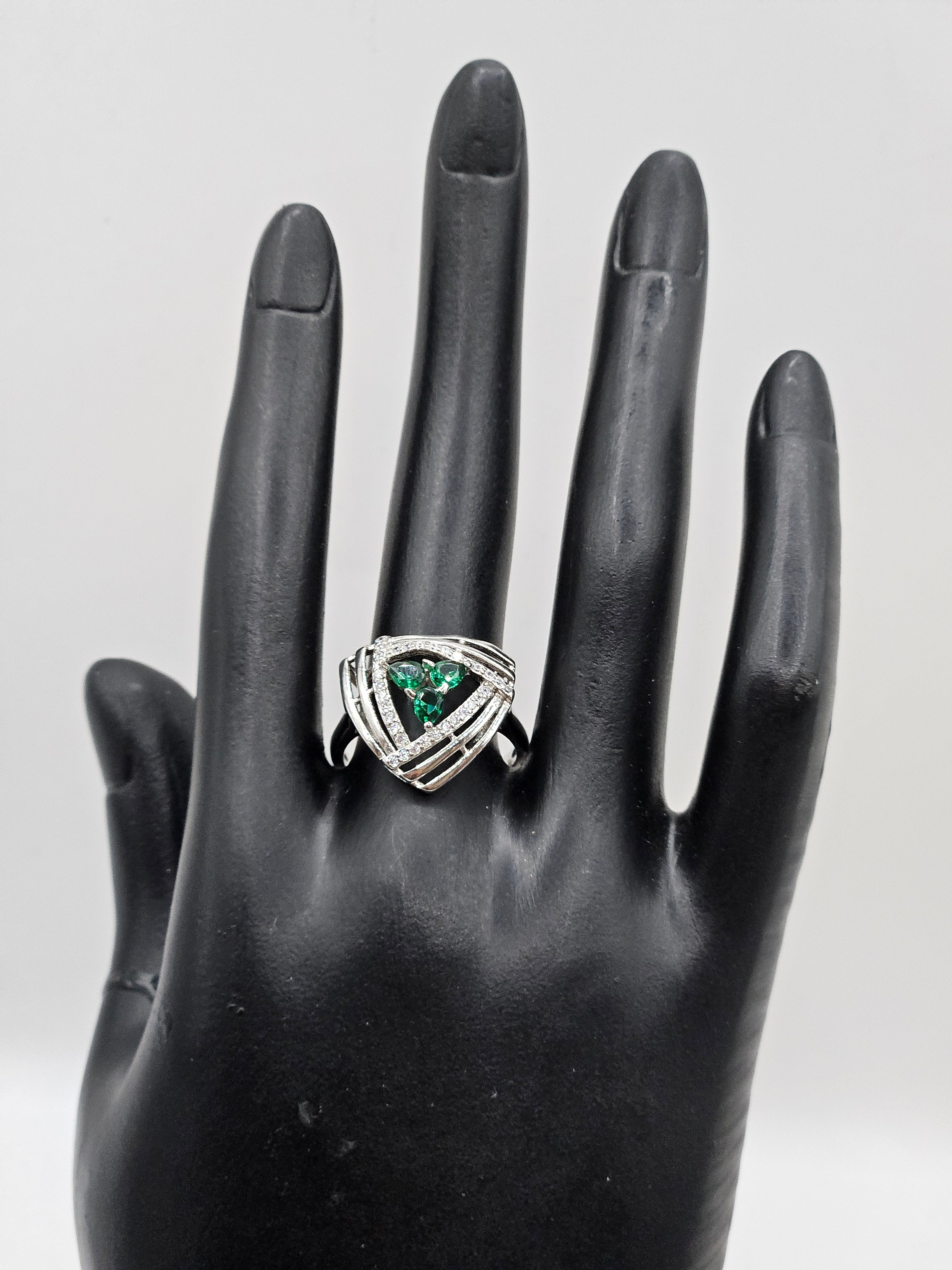 SILVER RING