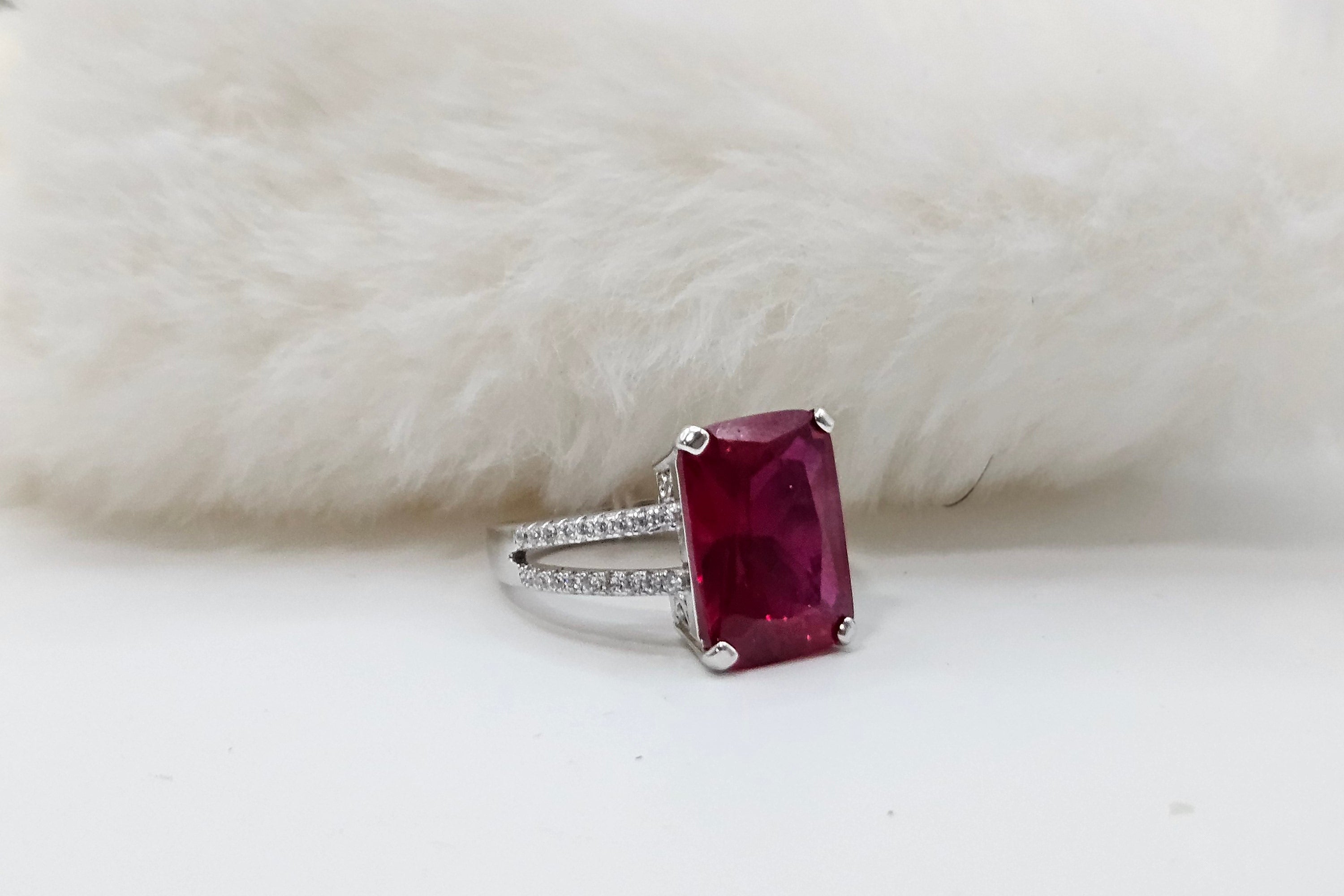 SILVER CZ STUDDED RING