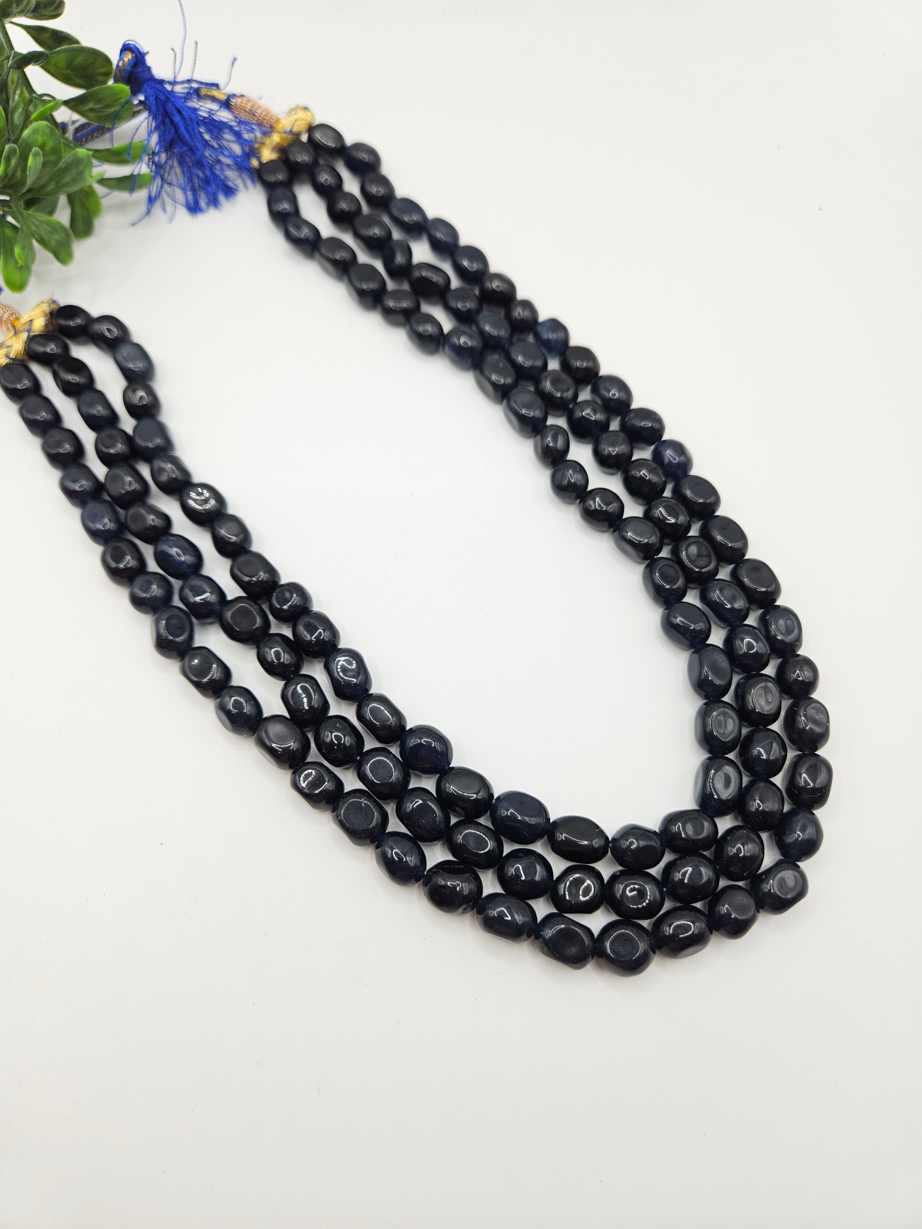 BEADS NECKLACE
