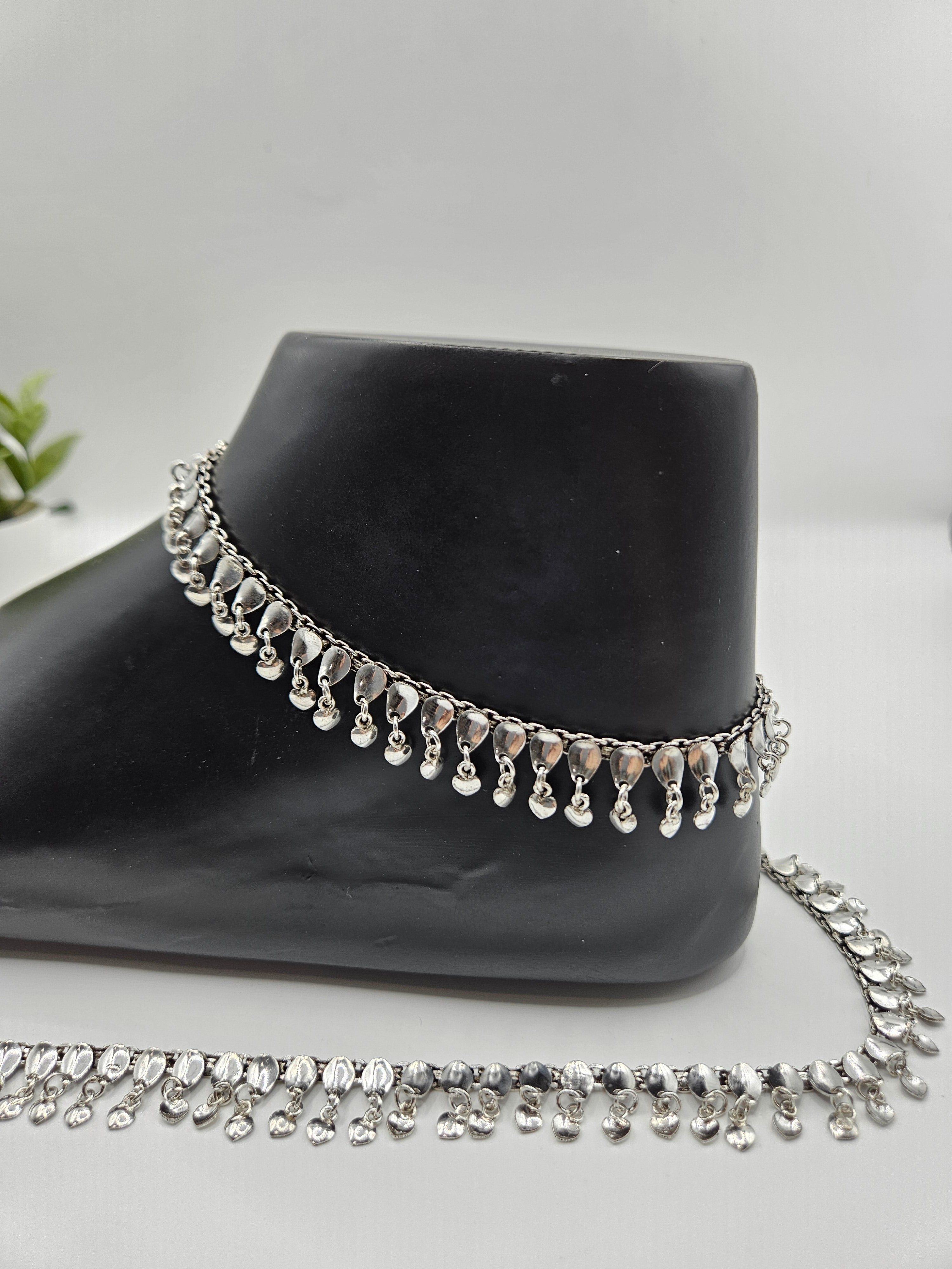 STATEMENT ANKLETS