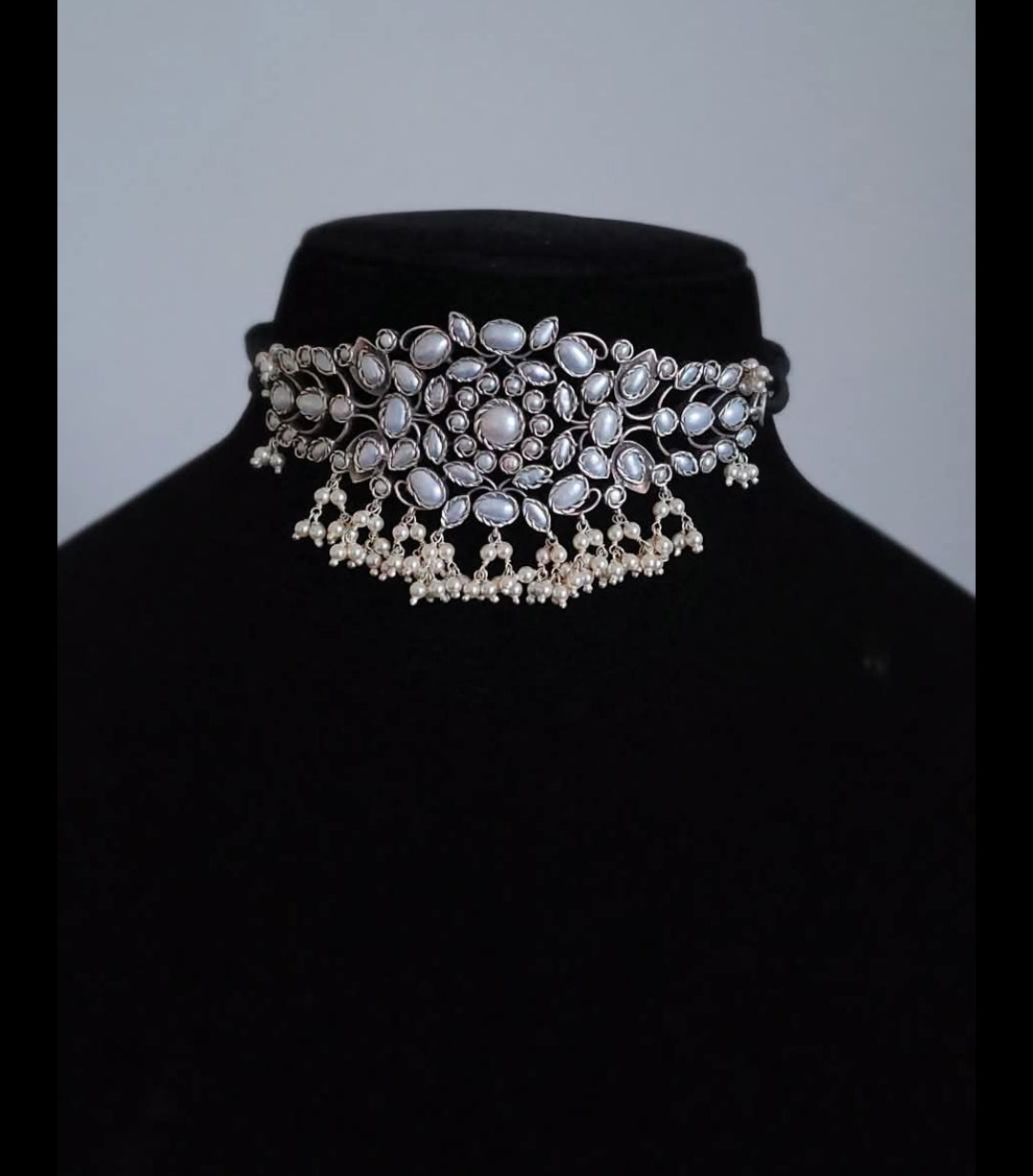 SILVER PEARL NECKLACE