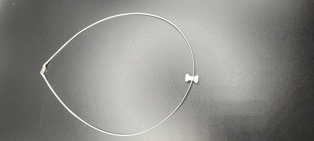 SILVER PENDANT & HASLI STRING