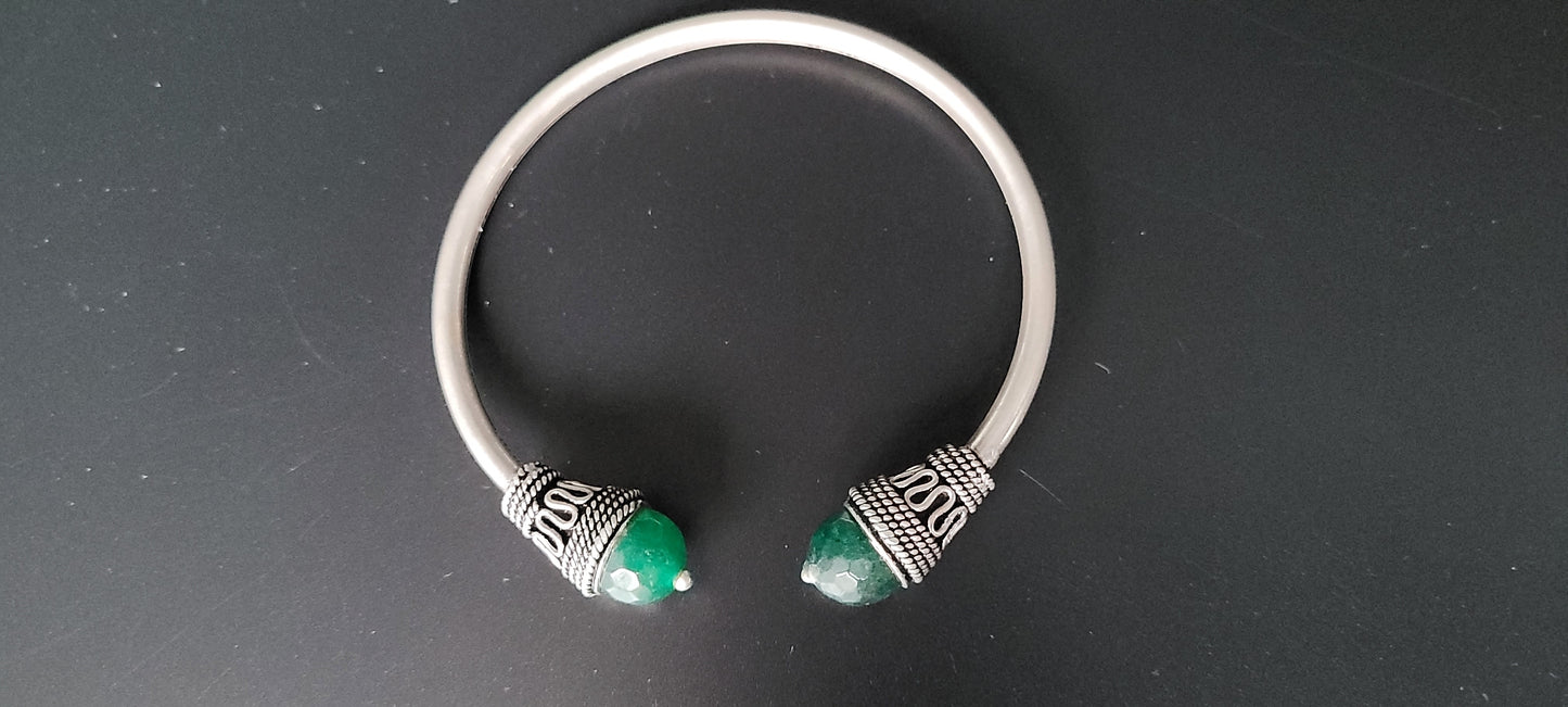 OXIDISED GREEN STONE BRACELET/KADA