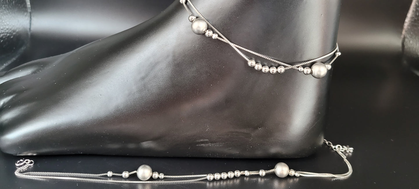 SILVER CHARMS ANKLETS