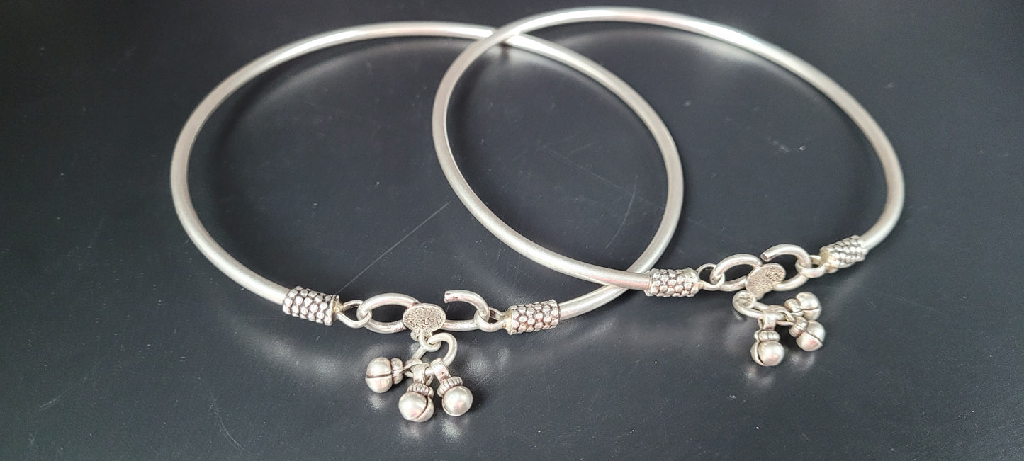 SILVER HASLI ANKLETS