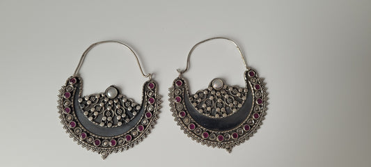 STATEMENT EARRINGS