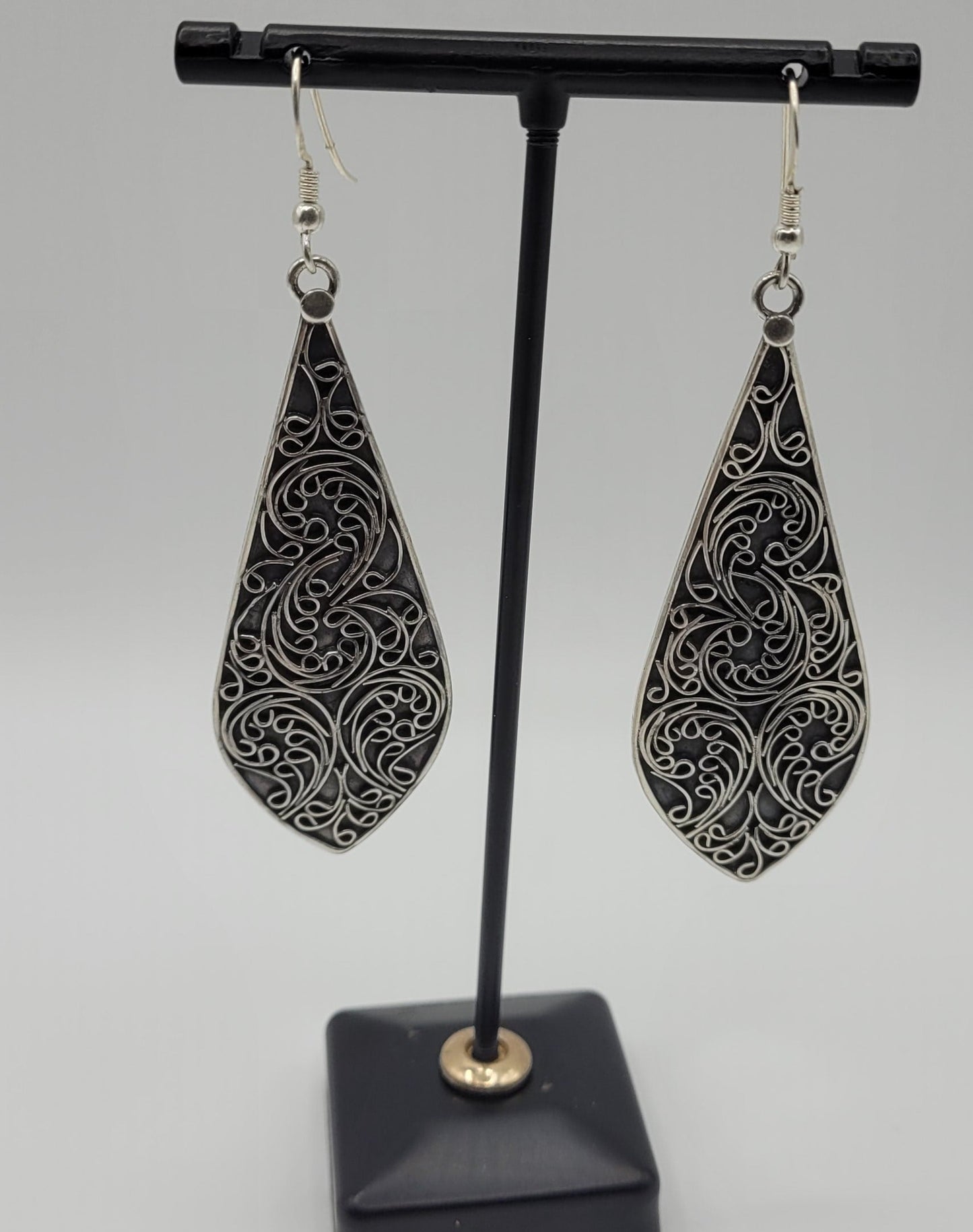 STATEMENT EARRINGS