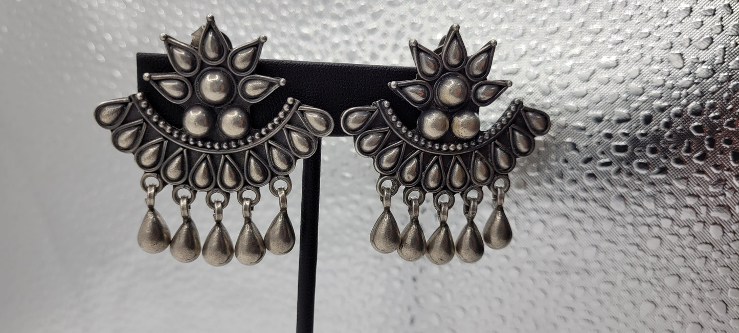 STATEMENT EARRINGS