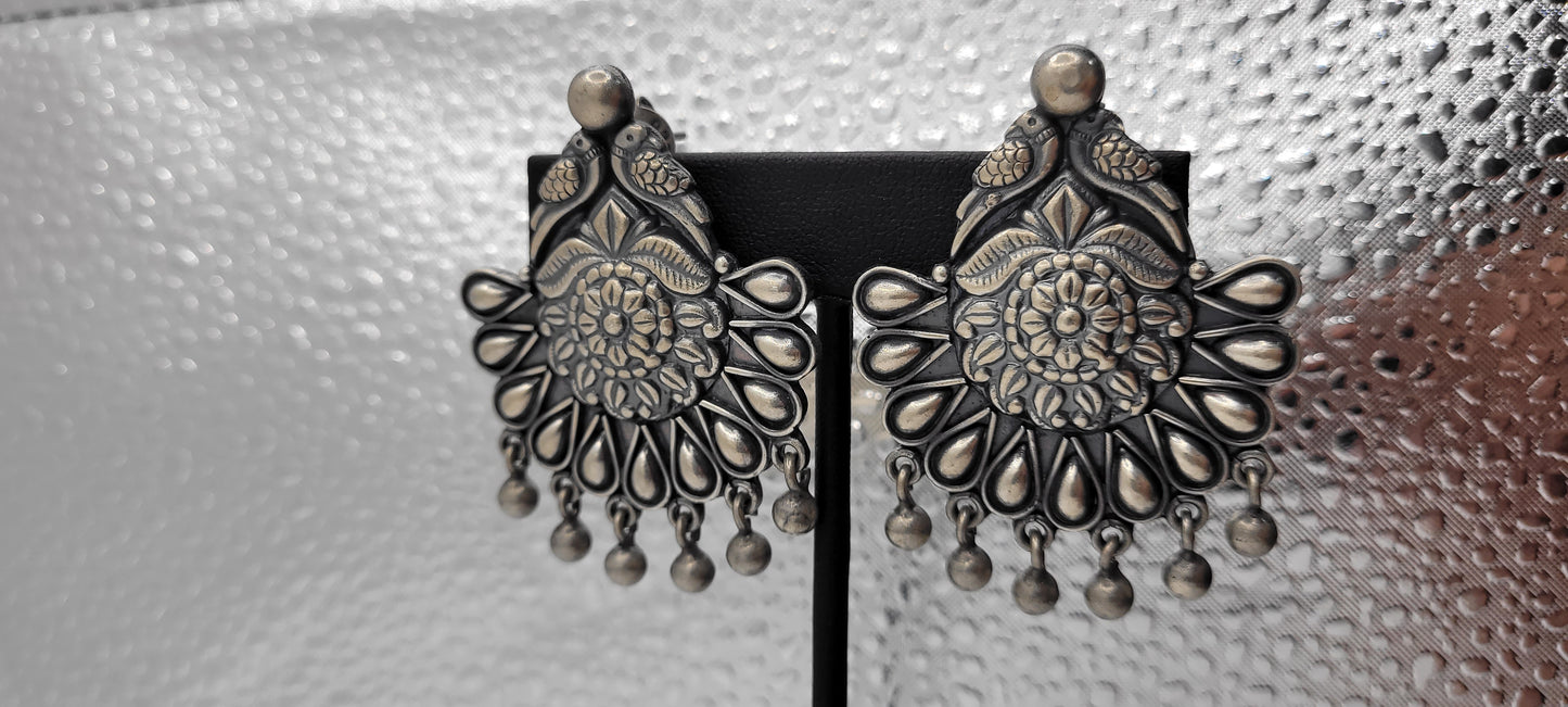 STATEMENT EARRINGS