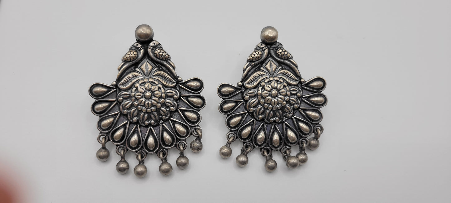 STATEMENT EARRINGS