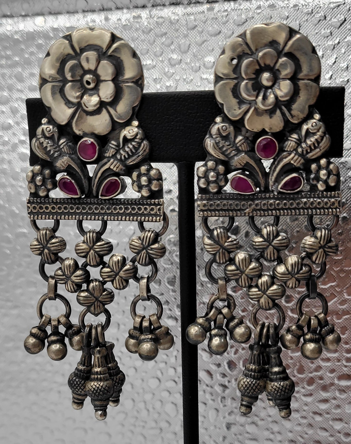 STATEMENT EARRINGS