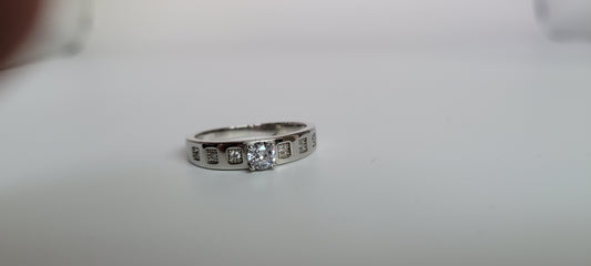 SILVER RING