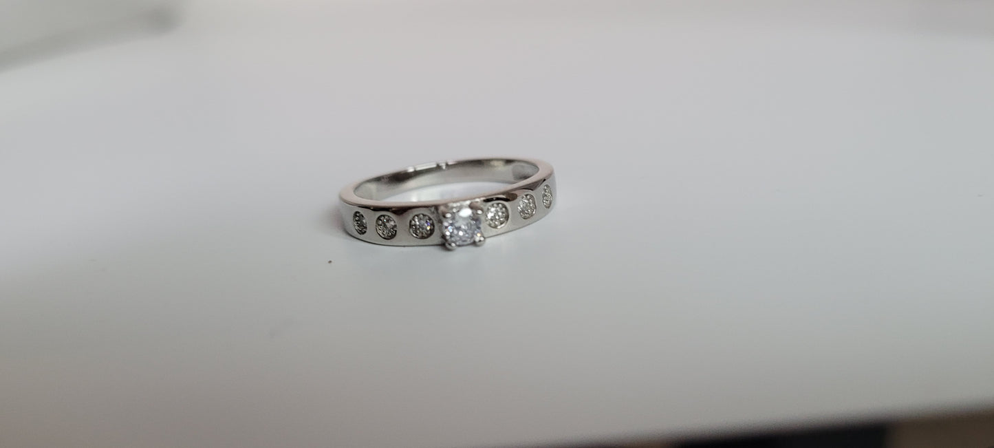 SILVER RING