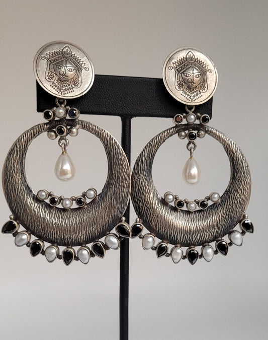 STATEMENT EARRINGS