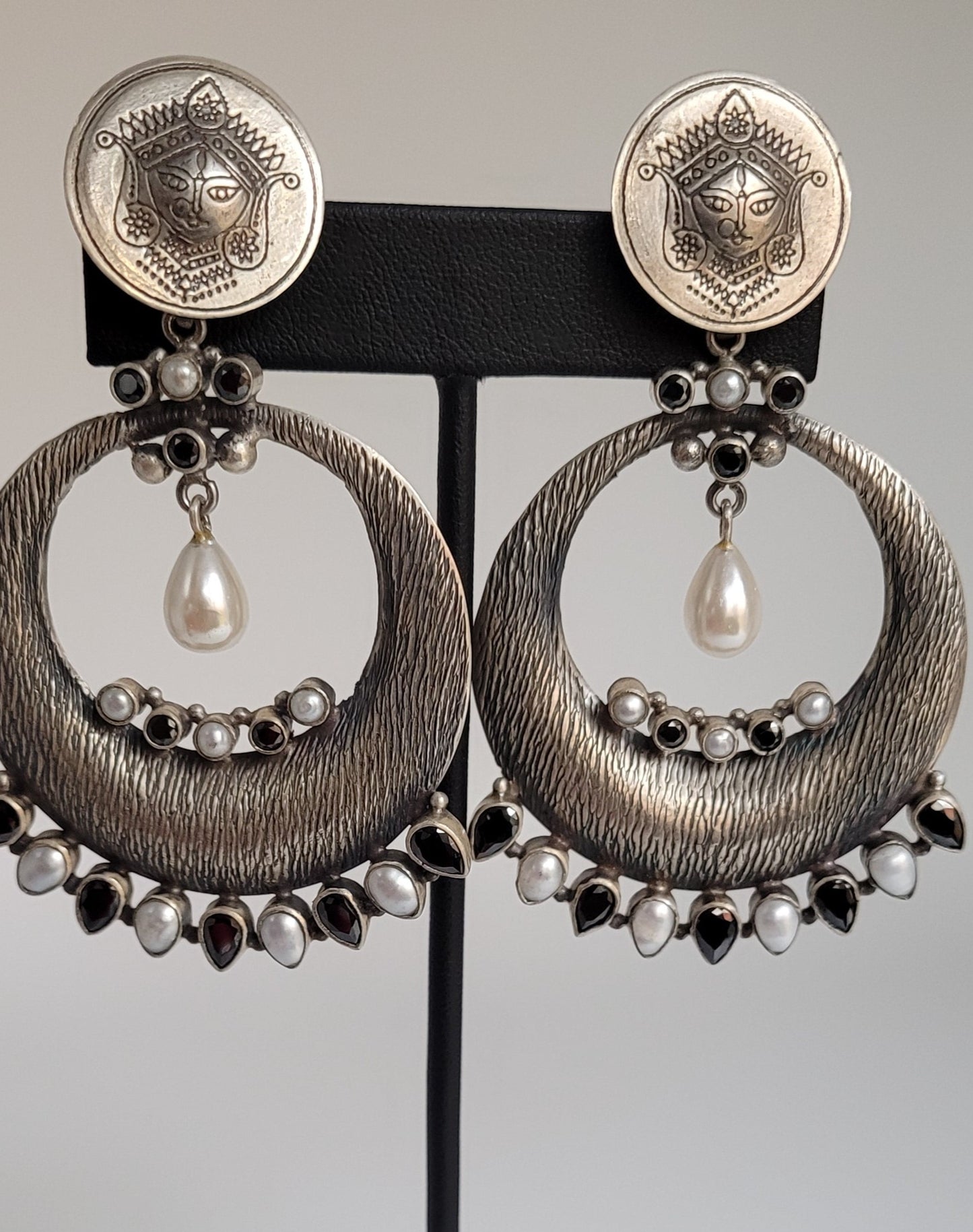 STATEMENT EARRINGS