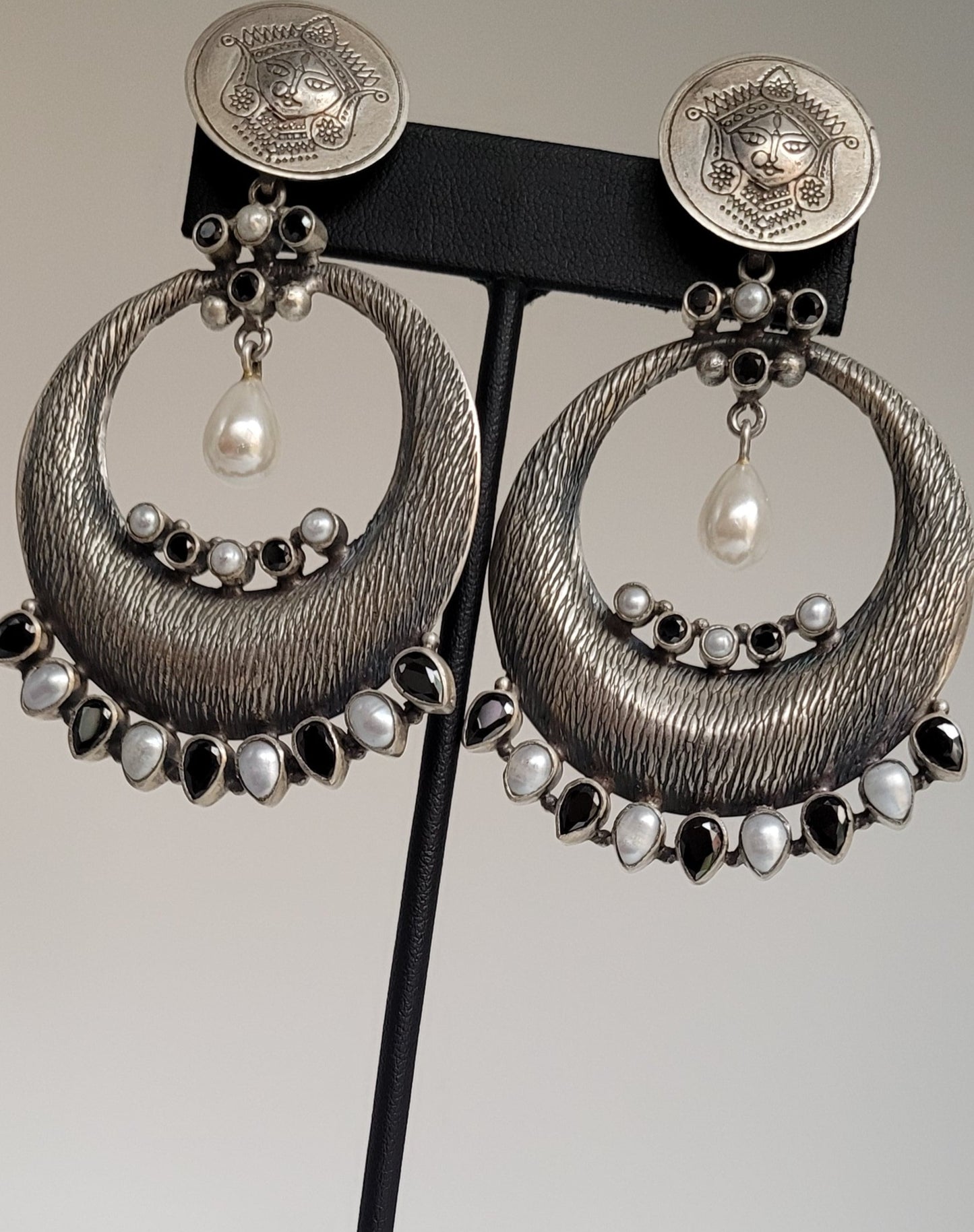 STATEMENT EARRINGS