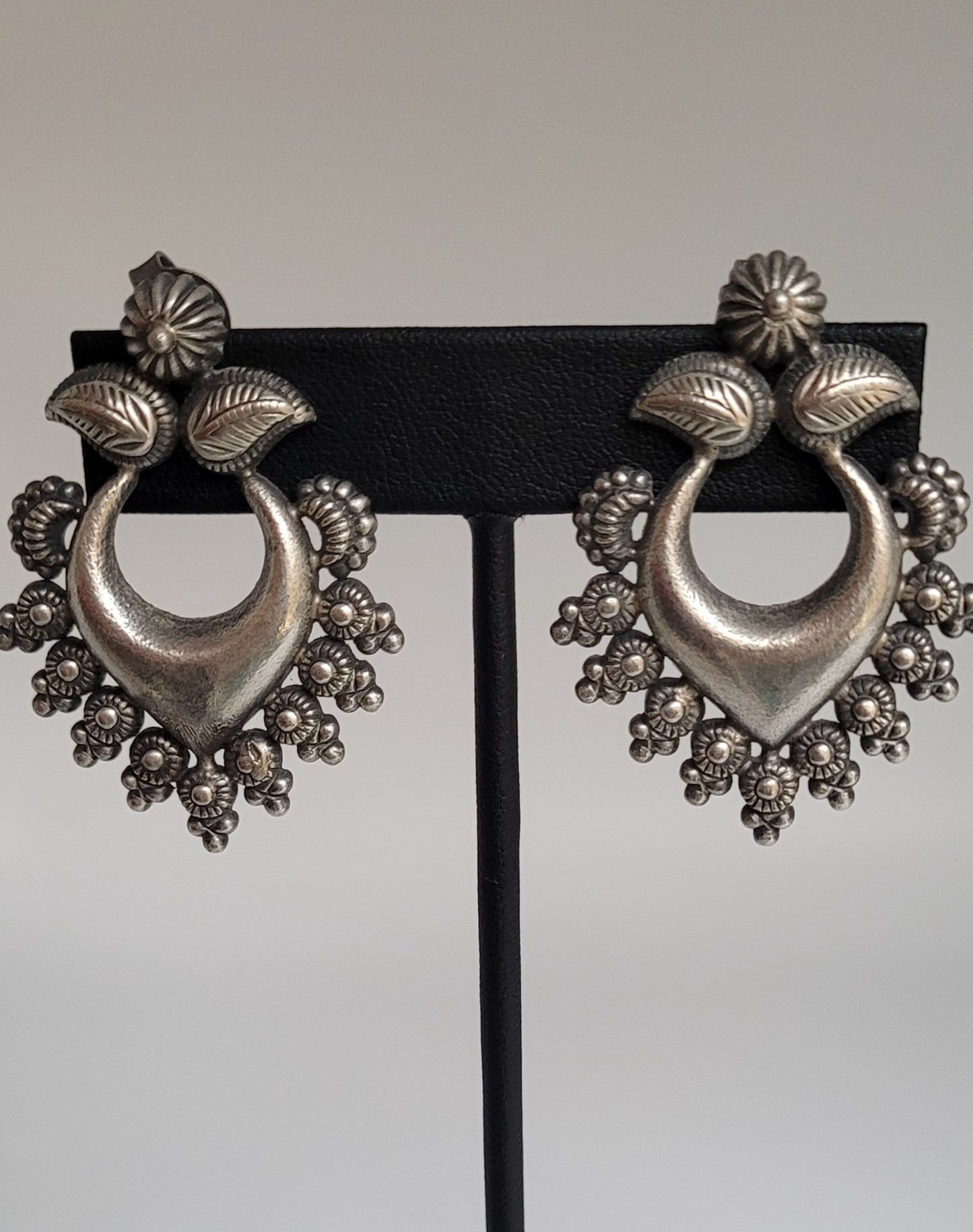 STATEMENT EARRINGS