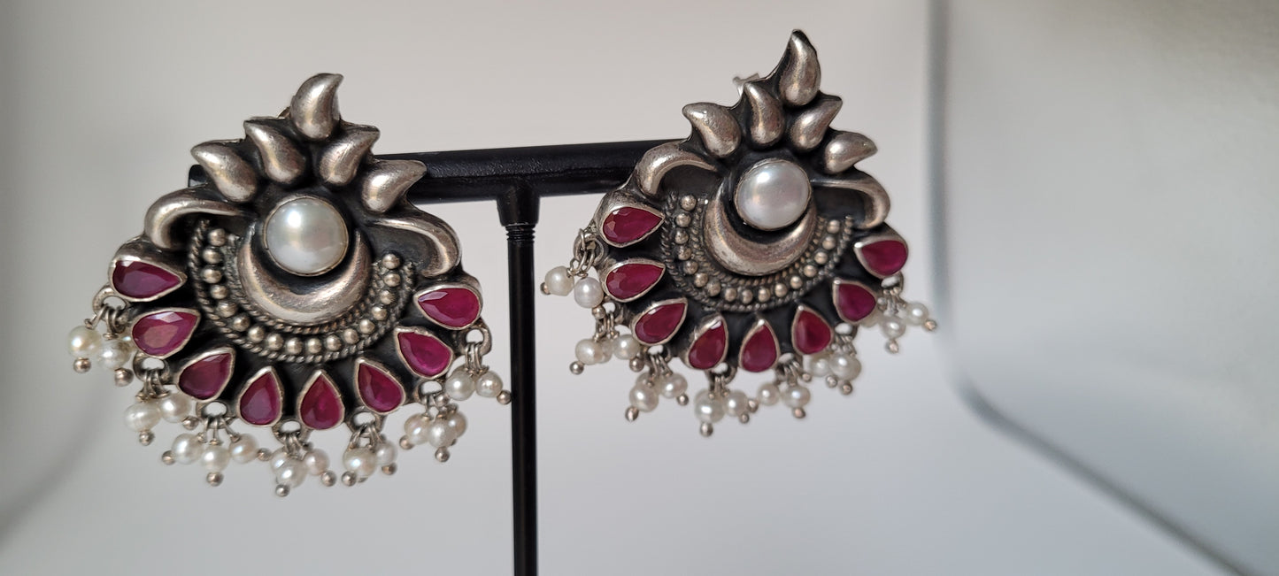 STATEMENT EARRINGS