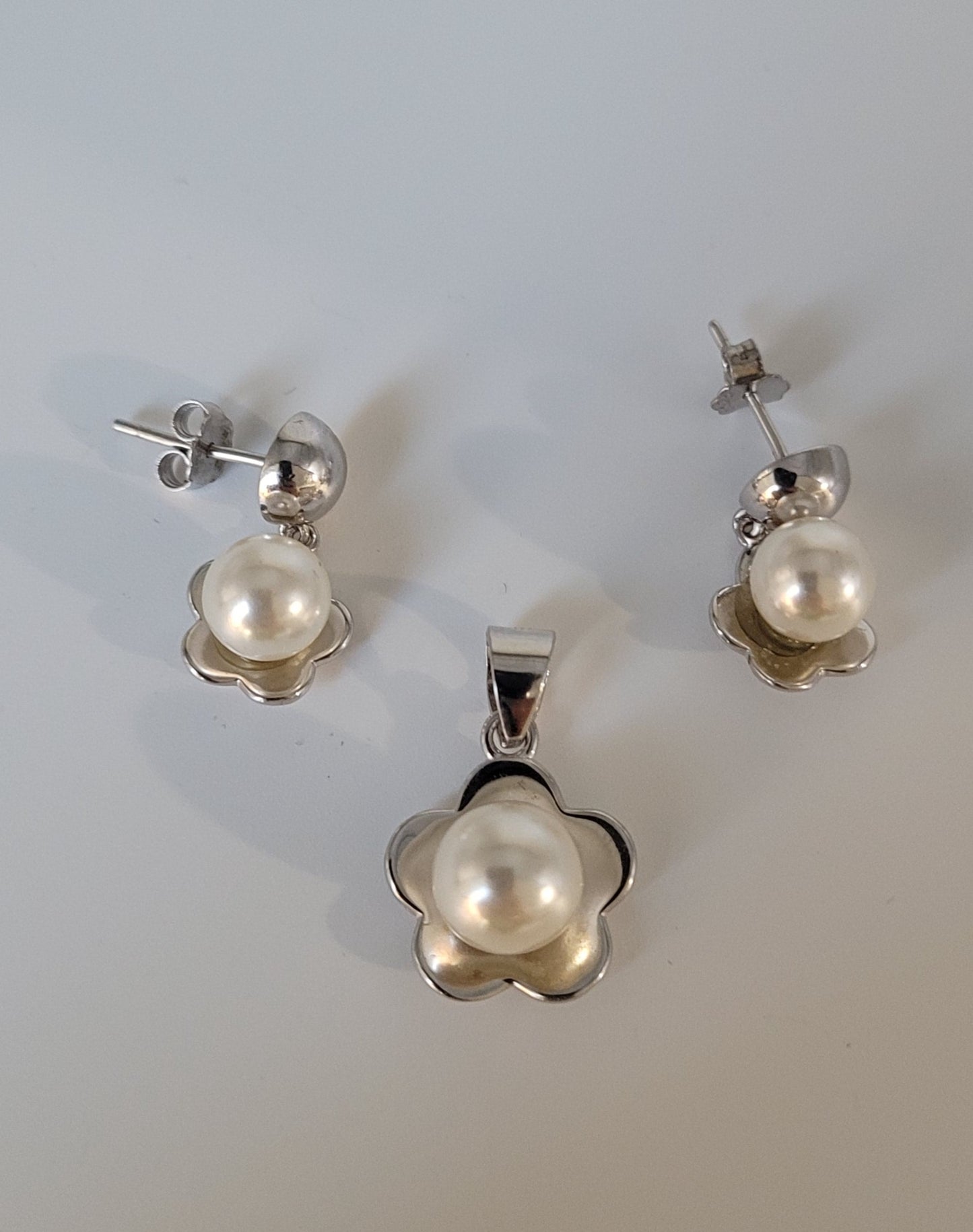 SILVER PENDANTS SET