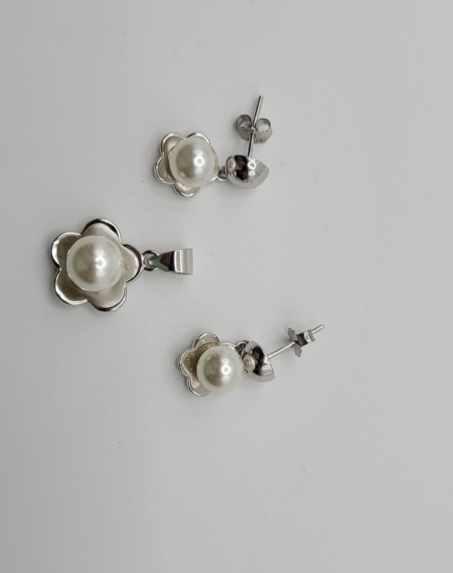 SILVER PENDANTS SET