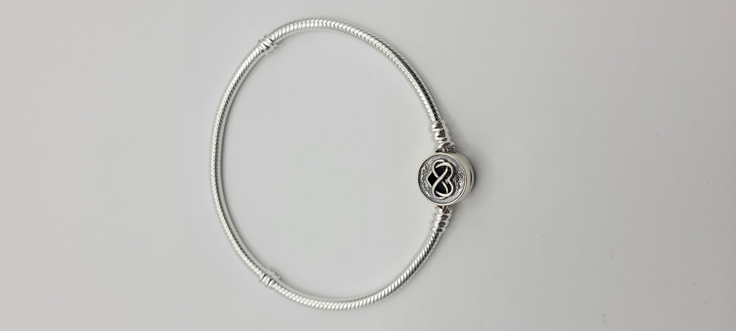 SILVER SNAKE CHAIN BRACELET