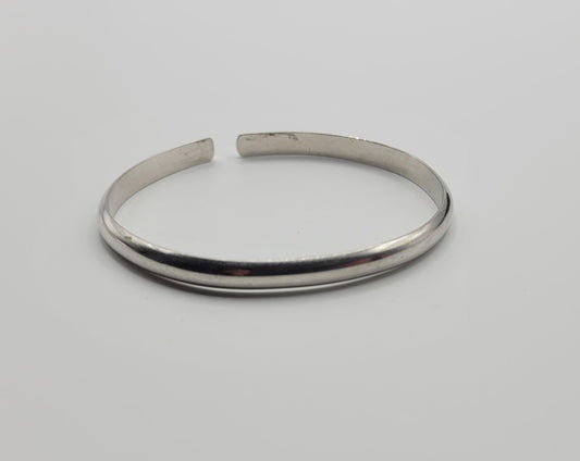 SILVER BRACELET