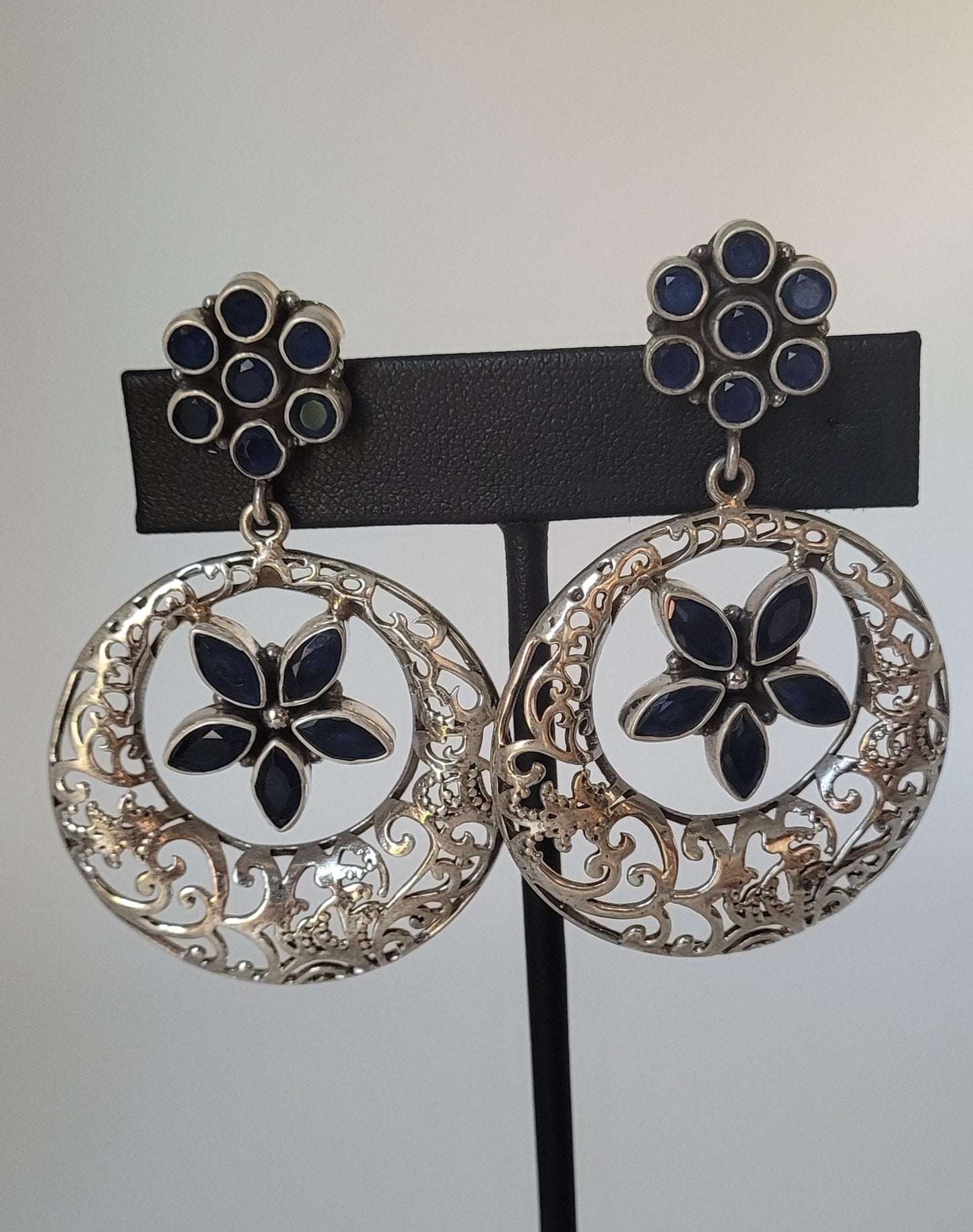 STATEMENT EARRINGS