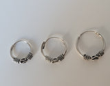STATEMENT EARRING