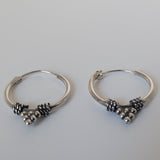 STATEMENT EARRING