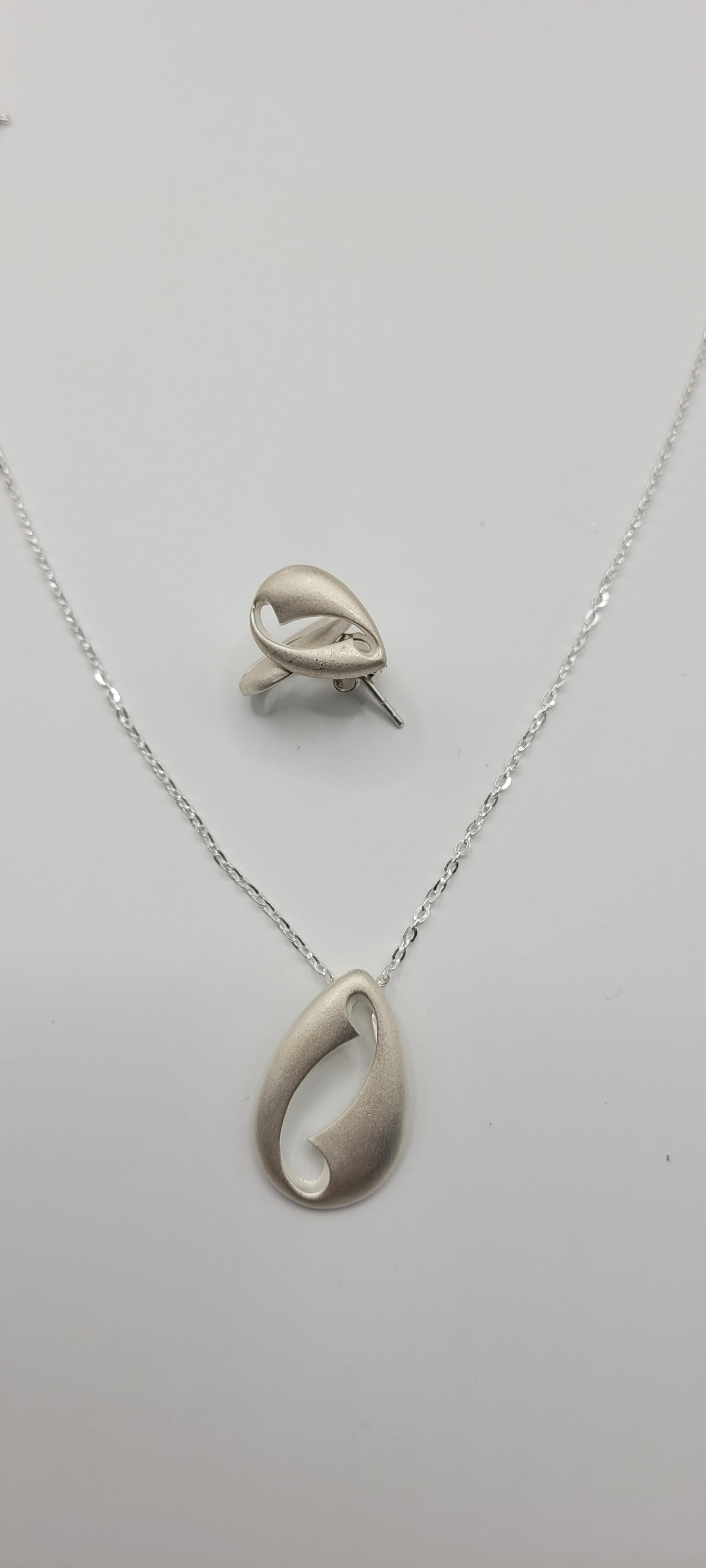 SILVER PENDANT SETS