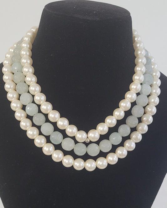 BEADS NECKLACE