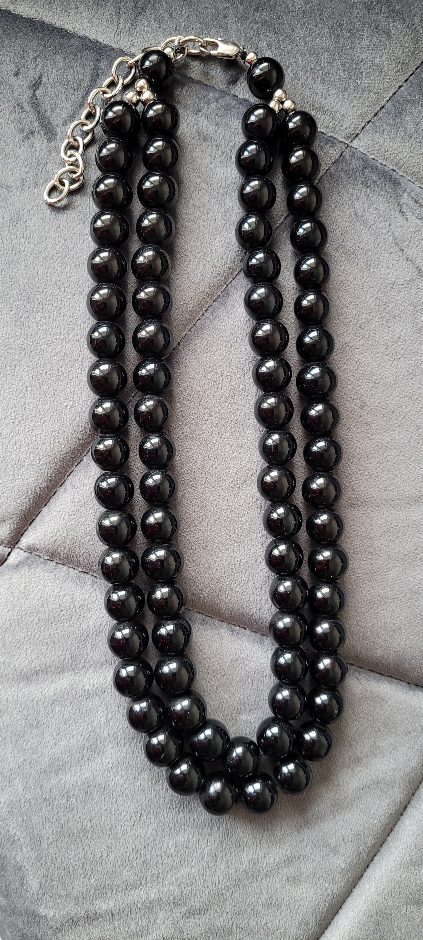 BEADS NECKLACE