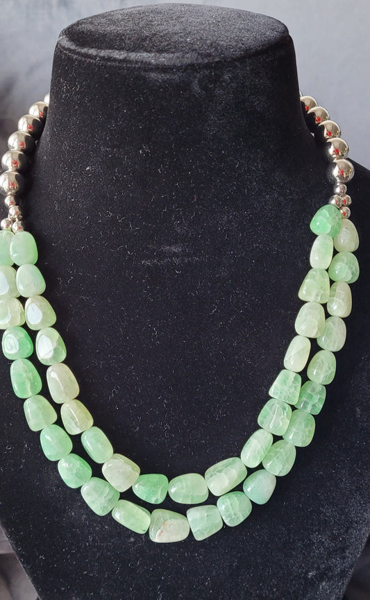 BEADS NECKLACE