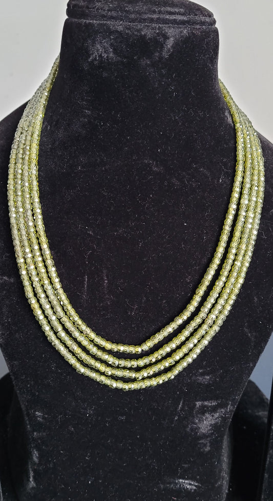 BEADS NECKLACE